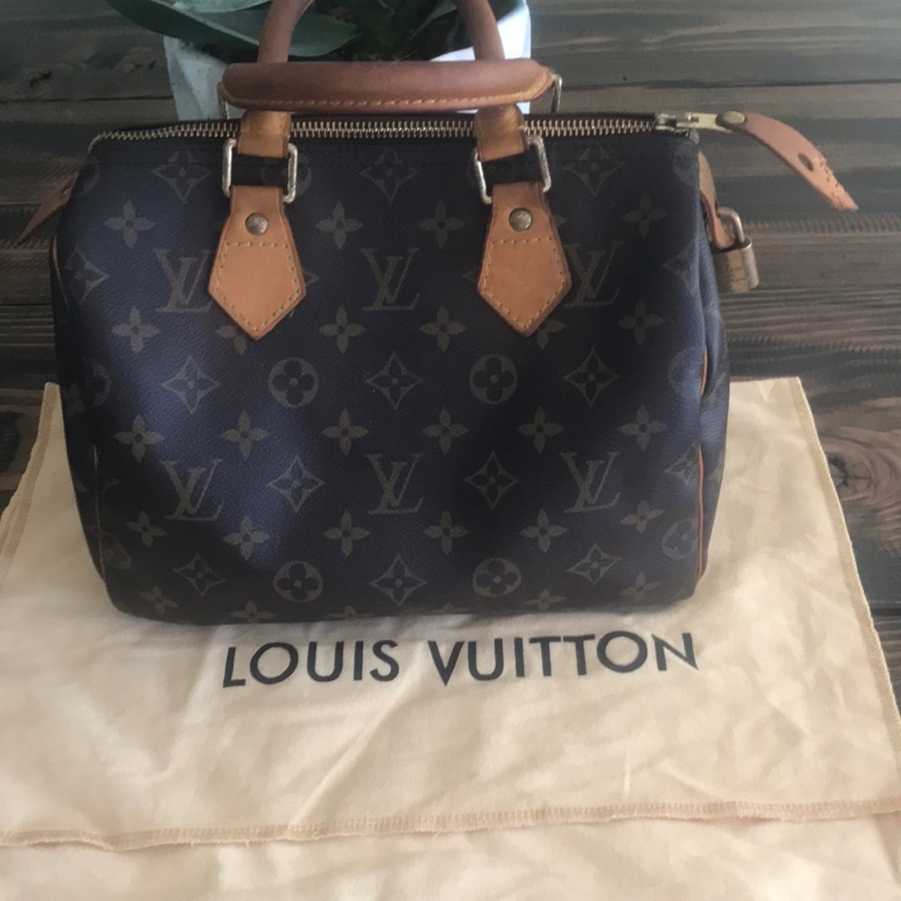 Louis Vuitton speedy 25